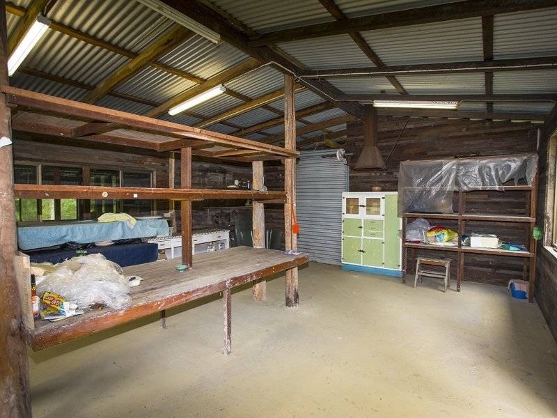 128 Castle Rock Road, Byfield QLD 4703