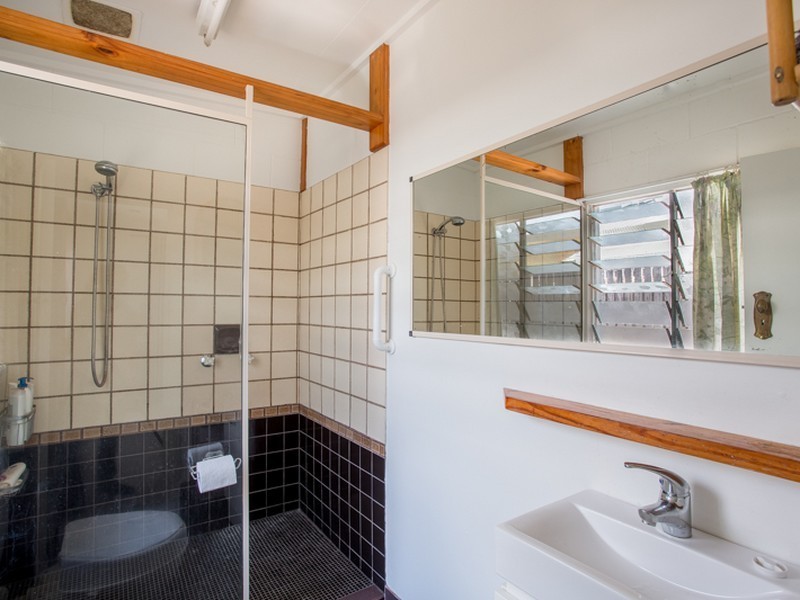 1003 Scenic Highway, Kinka Beach QLD 4703