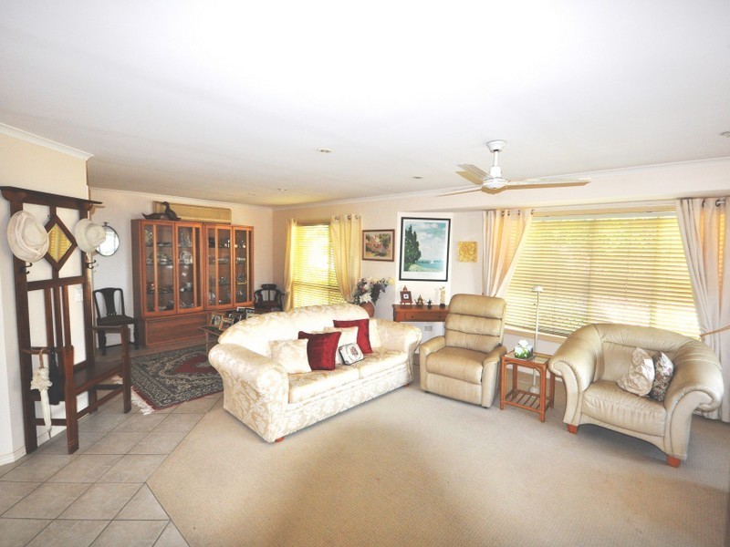 10 Rodney Street, Taranganba QLD 4703