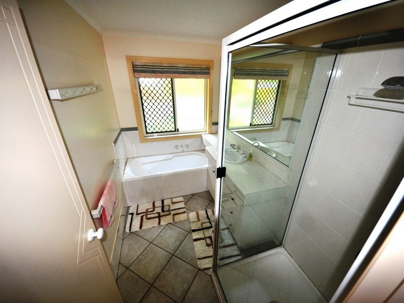 10 Rodney Street, Taranganba QLD 4703