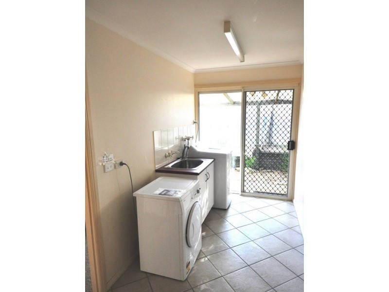 10 Rodney Street, Taranganba QLD 4703