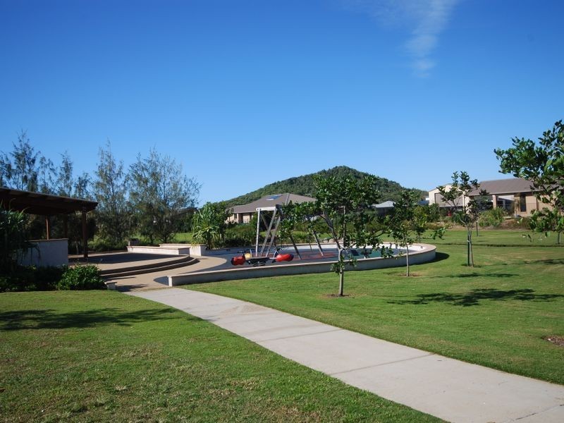 45 Lakeview Court, Mulambin QLD 4703