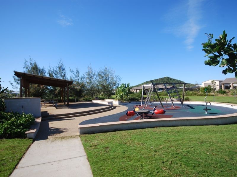 45 Lakeview Court, Mulambin QLD 4703