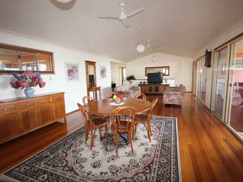 21 Banksia Place, Taranganba QLD 4703