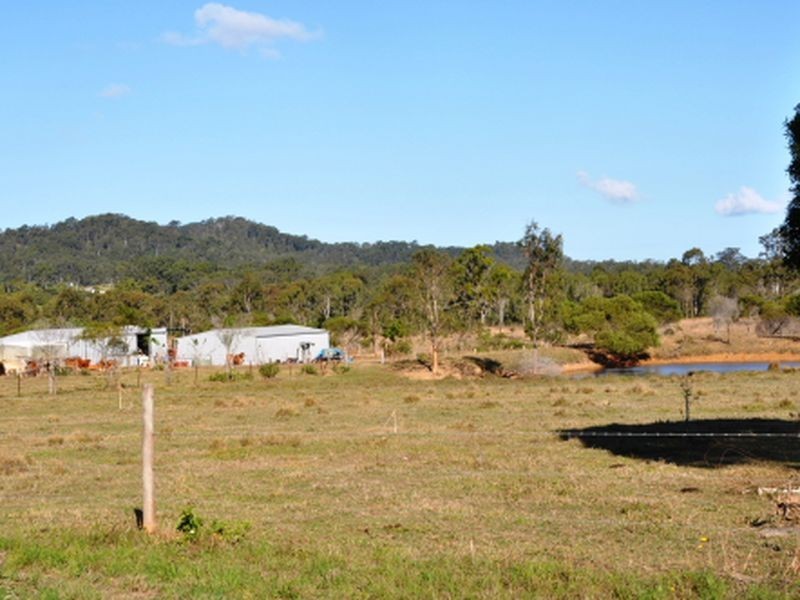 1306 Old Byfield Road, Cobraball QLD 4703