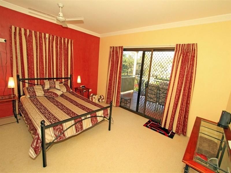 972 Scenic Highway, Kinka Beach QLD 4703
