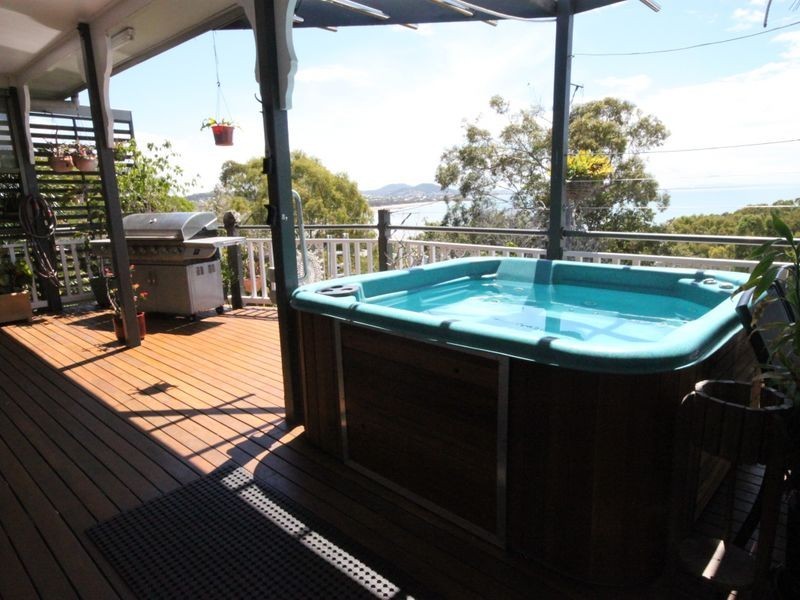 9 Discovery Cresent, Rosslyn QLD 4703