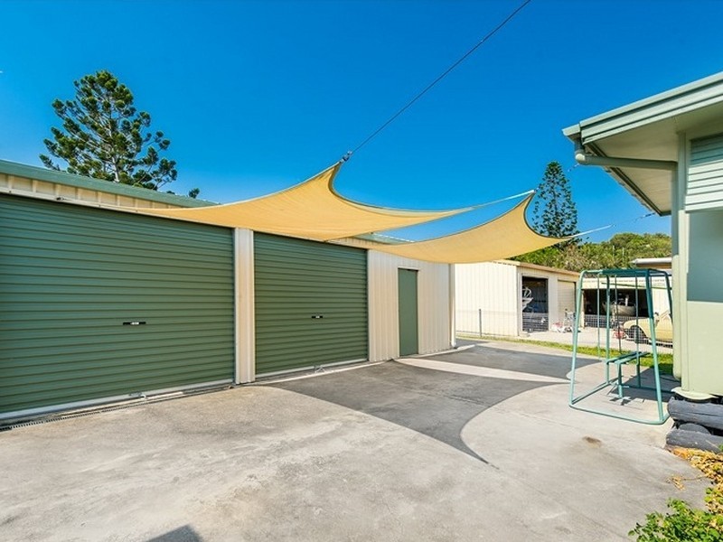 13 Meadow Street, Keppel Sands QLD 4702