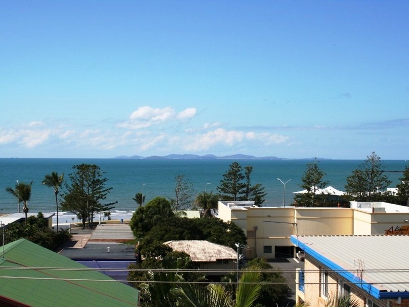 2/6A Logan Lane, Yeppoon QLD 4703