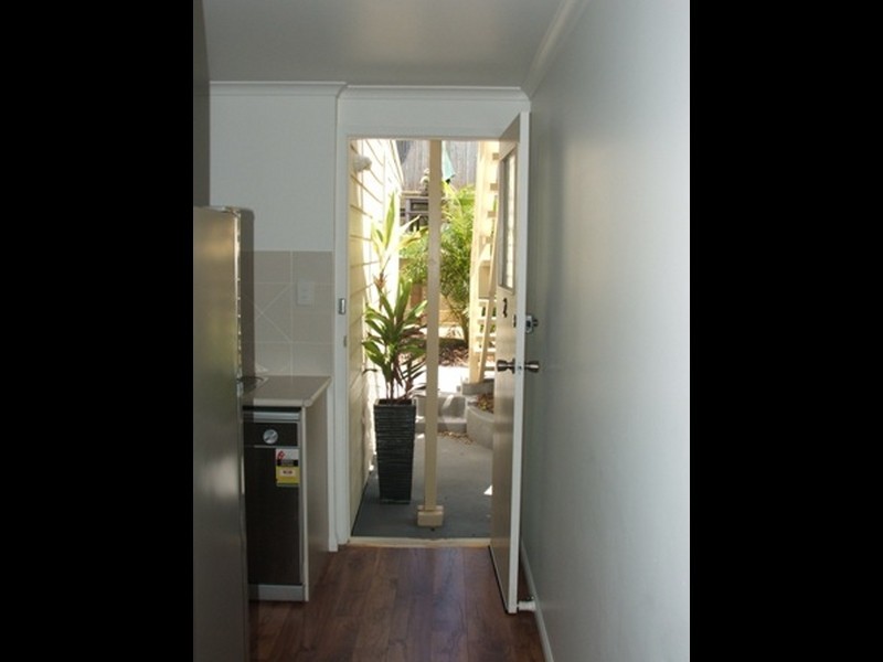 2/6A Logan Lane, Yeppoon QLD 4703