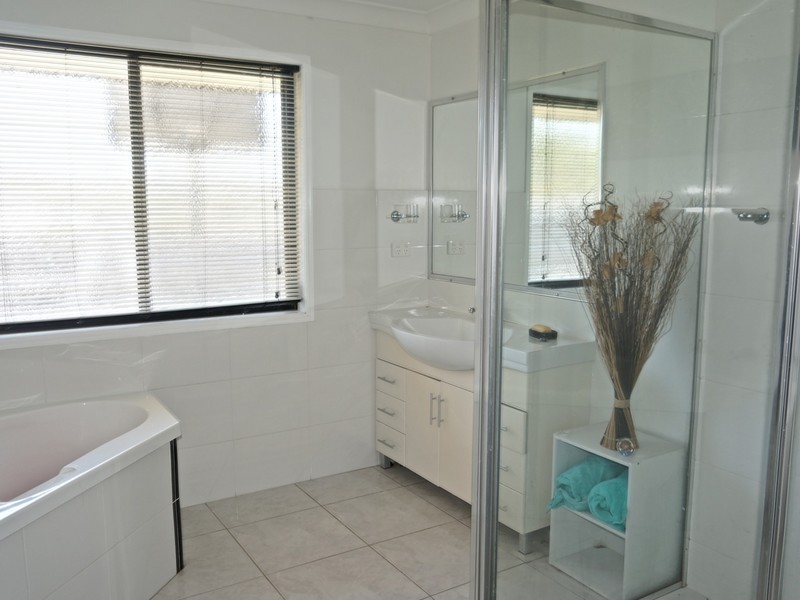 45 Rodney Street, Taranganba QLD 4703