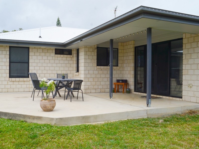 45 Rodney Street, Taranganba QLD 4703