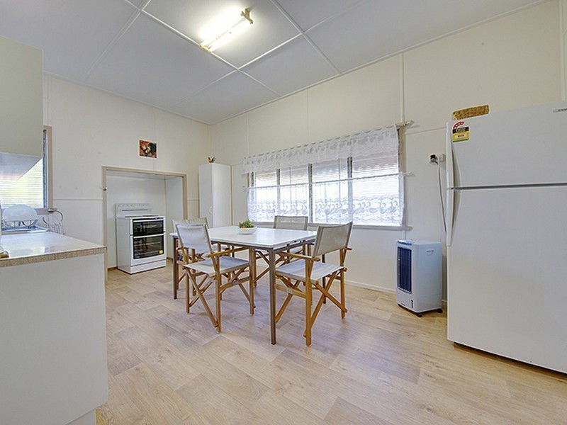 10 Roden Street, Keppel Sands QLD 4702