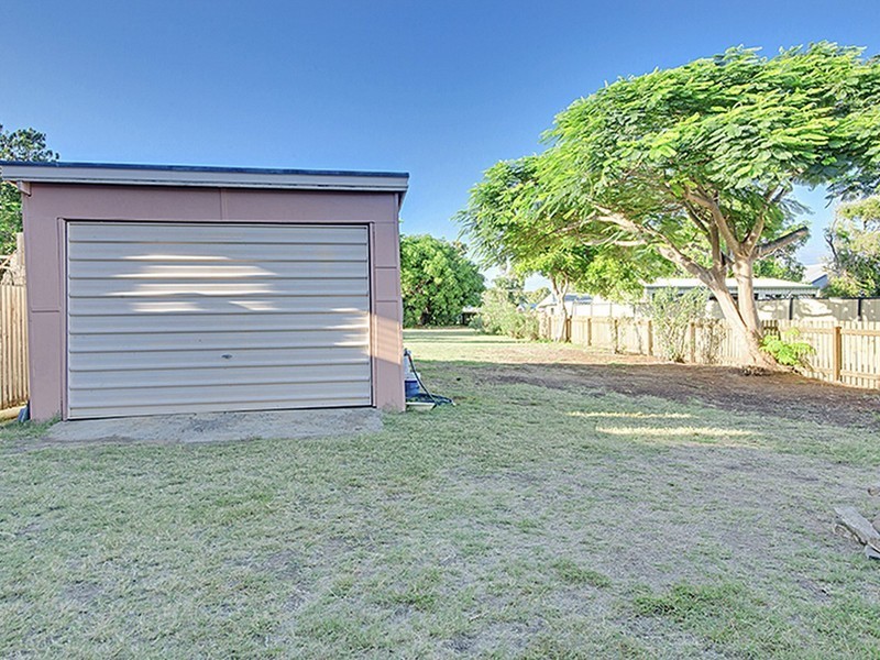 10 Roden Street, Keppel Sands QLD 4702