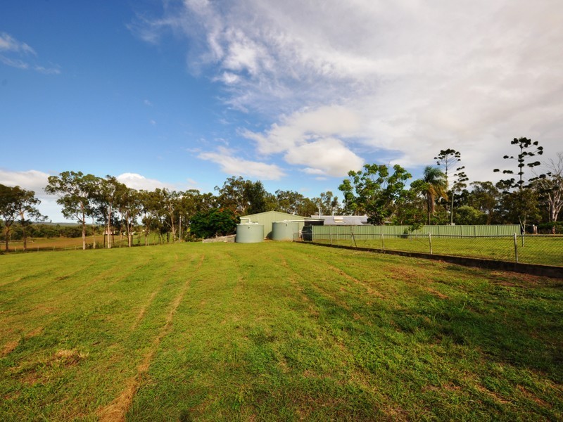 80 Hoys Rd, Coowonga QLD 4702