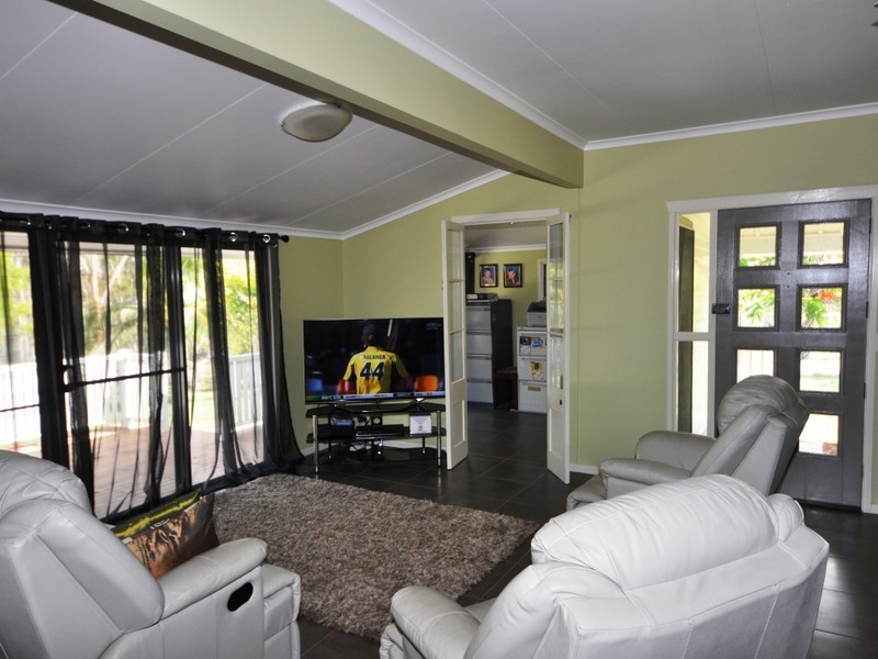 80 Hoys Rd, Coowonga QLD 4702