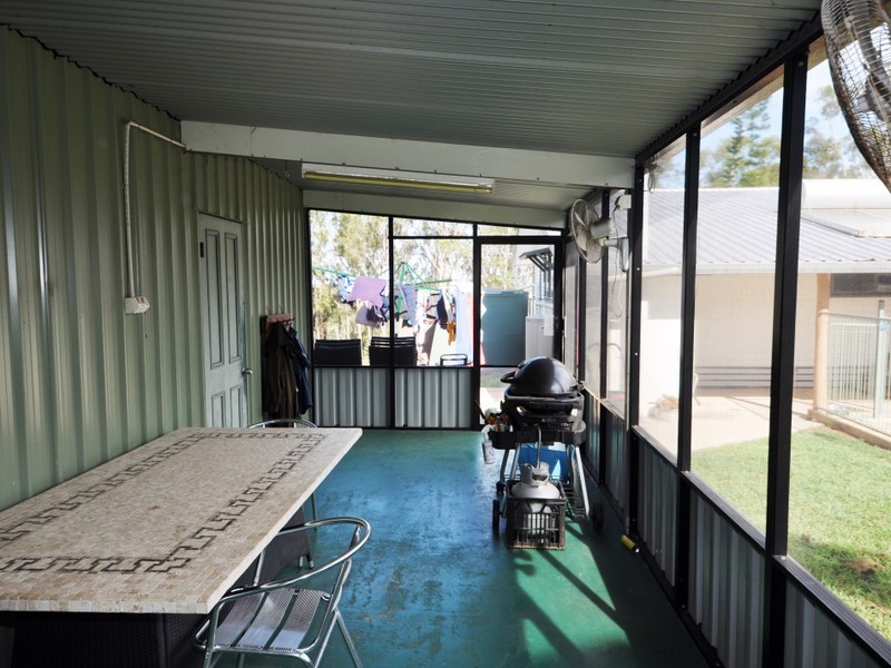 80 Hoys Rd, Coowonga QLD 4702