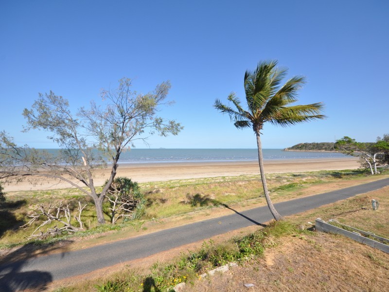 52 Schofield Parade, Keppel Sands QLD 4702