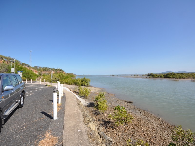52 Schofield Parade, Keppel Sands QLD 4702