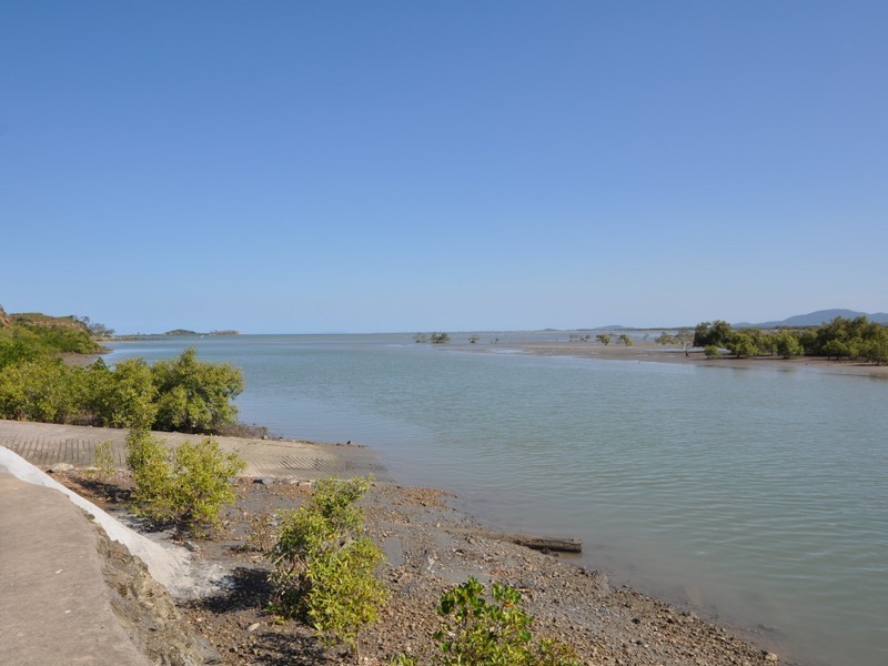 52 Schofield Parade, Keppel Sands QLD 4702