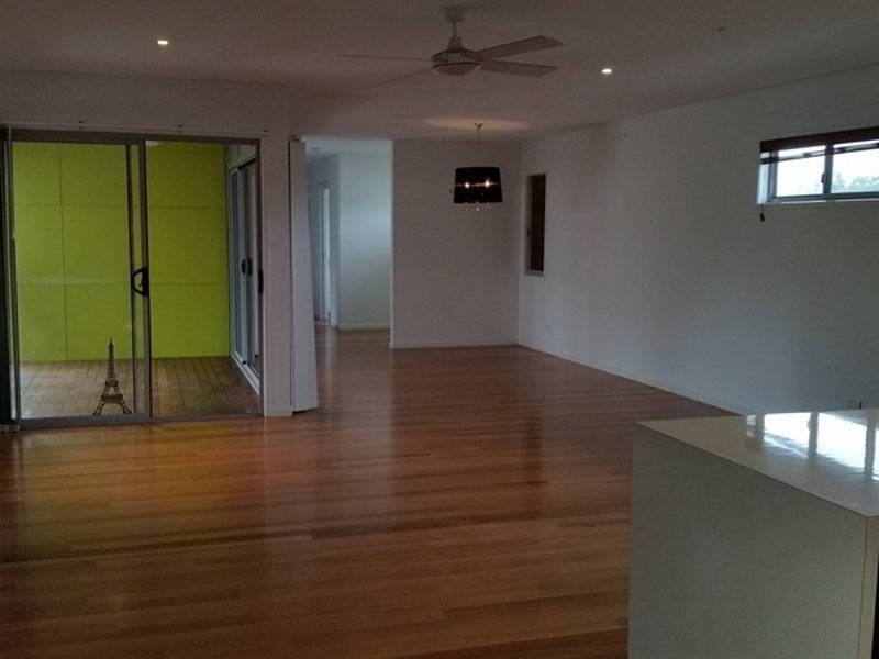 42 Pandanus Drive, Cooee Bay QLD 4703