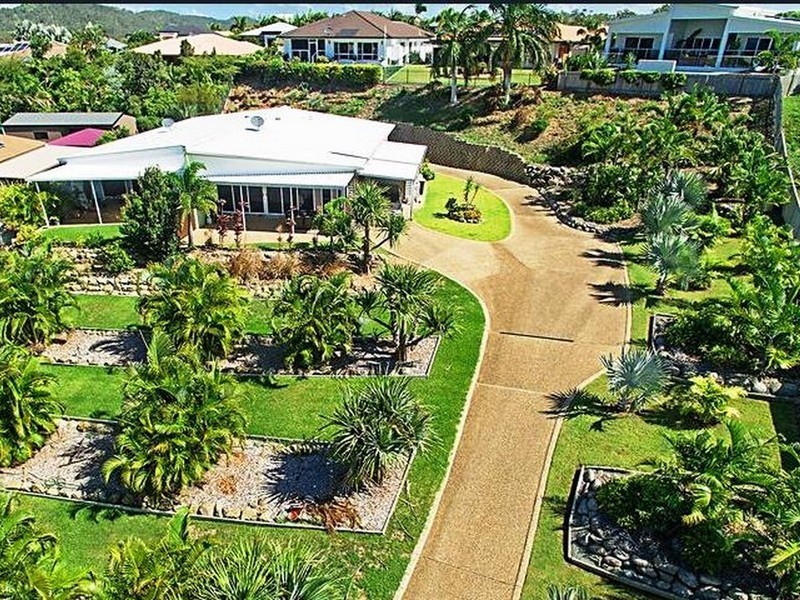 Duplex 2/9 Java Crescent, Yeppoon QLD 4703