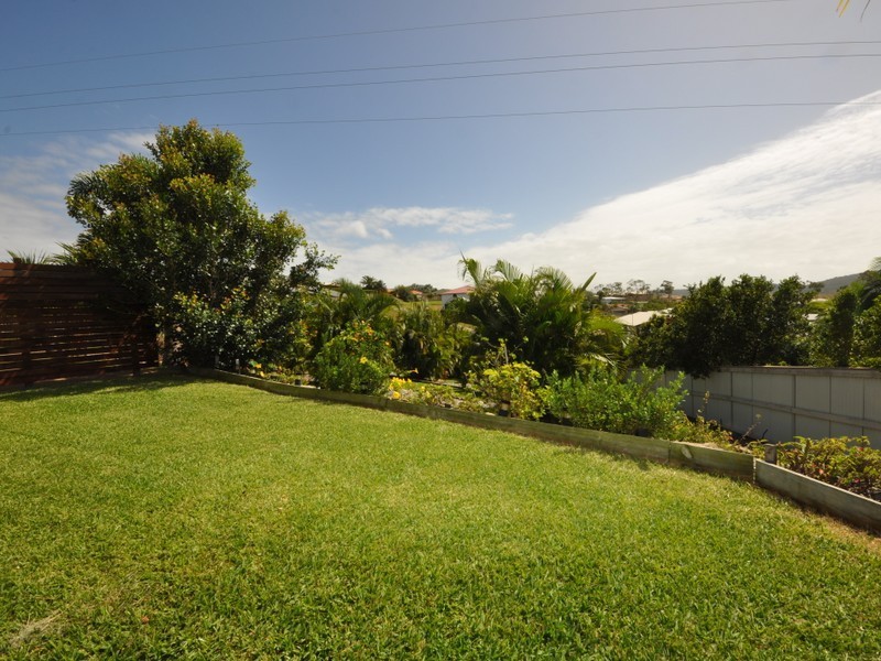 Duplex 2/9 Java Crescent, Yeppoon QLD 4703