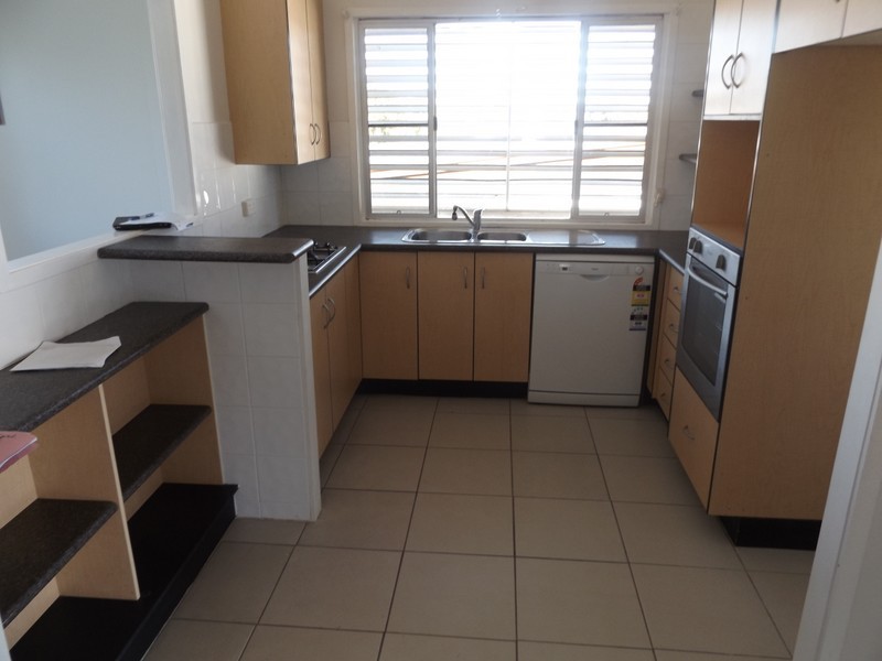 14 Davidson Street, Cooee Bay QLD 4703