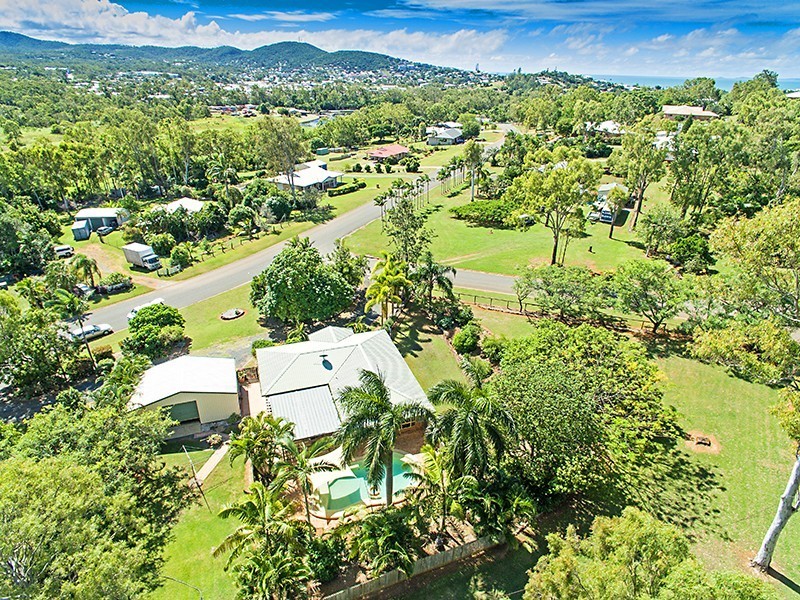 2 Bobs Close, Hidden Valley QLD 4703