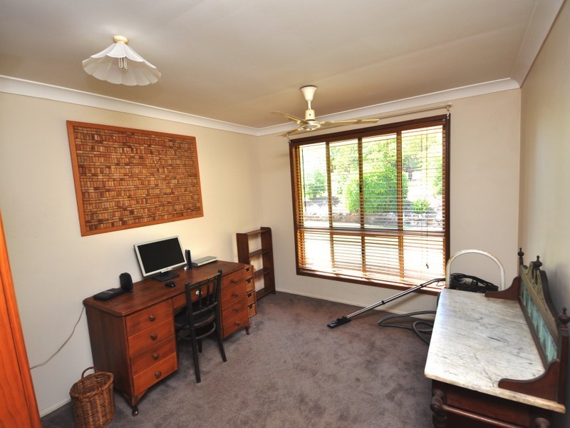 2 Bobs Close, Hidden Valley QLD 4703