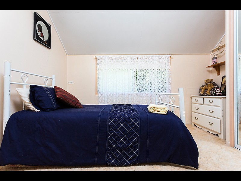 36 Roberts Road, Pacific Heights QLD 4703