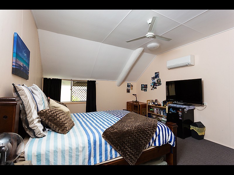 36 Roberts Road, Pacific Heights QLD 4703