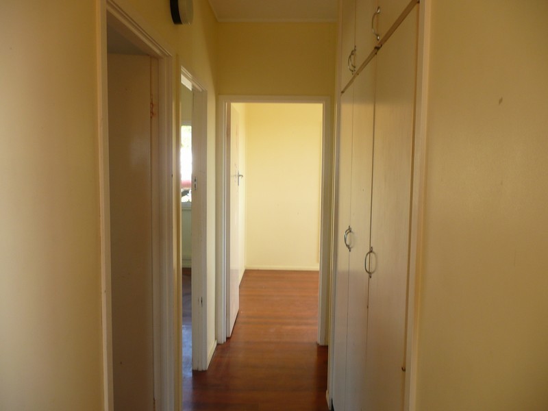 11 Meikleville Street, Meikleville Hill QLD 4703