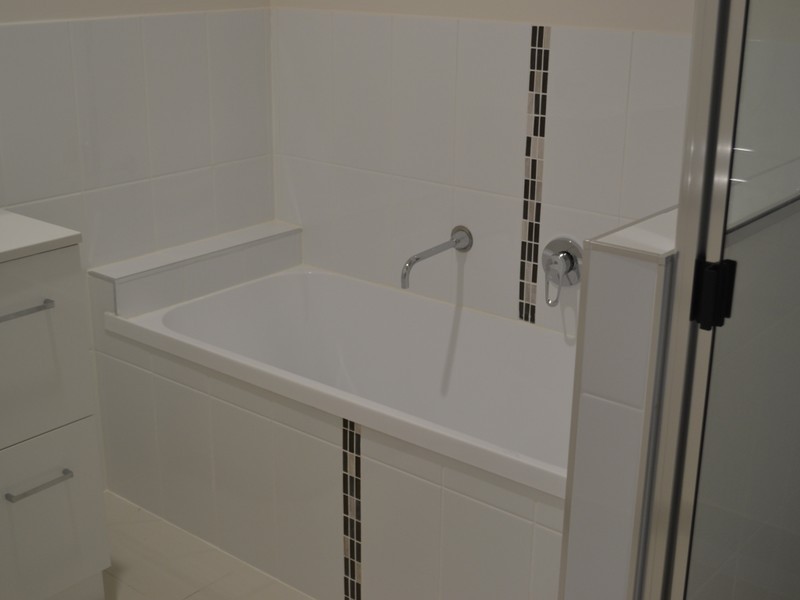 42A Johnson Drive, Hidden Valley QLD 4703