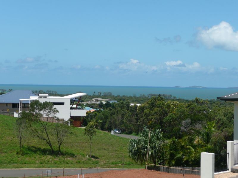 6 Solomon Court, Pacific Heights QLD 4703