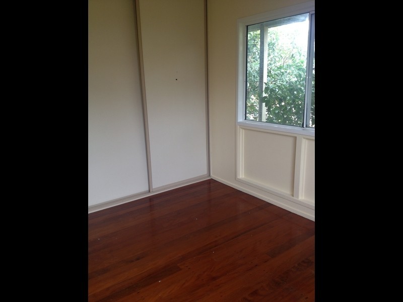 11 Meikleville Street, Meikleville Hill QLD 4703
