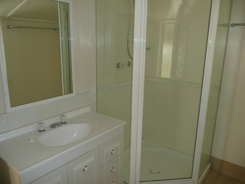 81 Matthew Flinders Drive, Cooee Bay QLD 4703