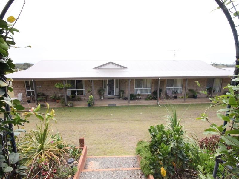 18 Hitching Rail Drive, Tanby QLD 4703
