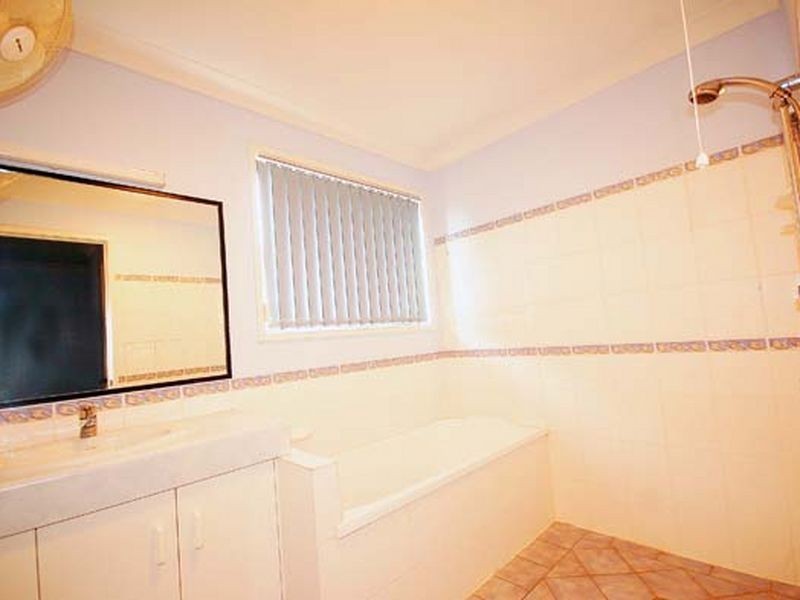 18 Setu Drive, Pacific Heights QLD 4703