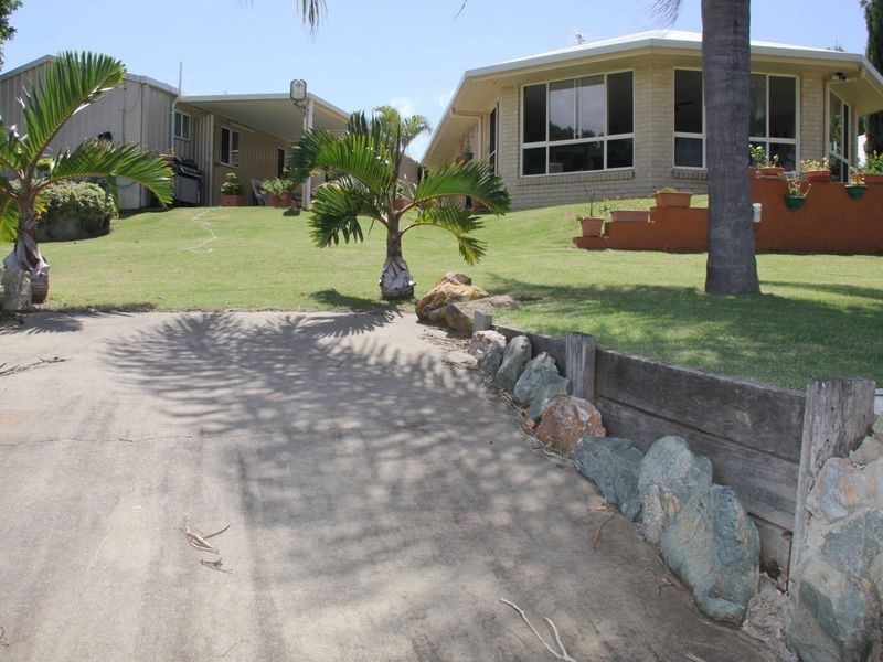 4 Carlo Cnr, Keppel Sands QLD 4702