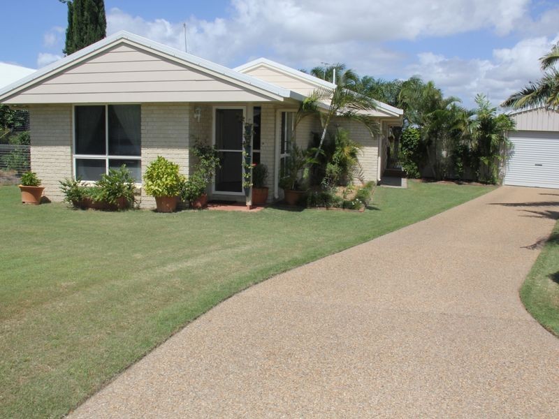 4 Carlo Cnr, Keppel Sands QLD 4702