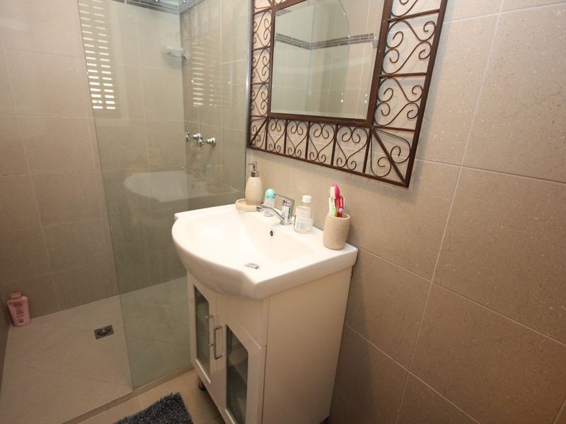 23 Ware Avenue, Causeway Lake QLD 4703