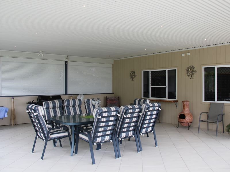33 Taylor Street, Keppel Sands QLD 4702