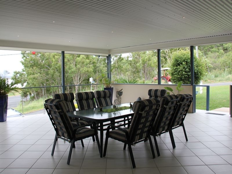 33 Taylor Street, Keppel Sands QLD 4702