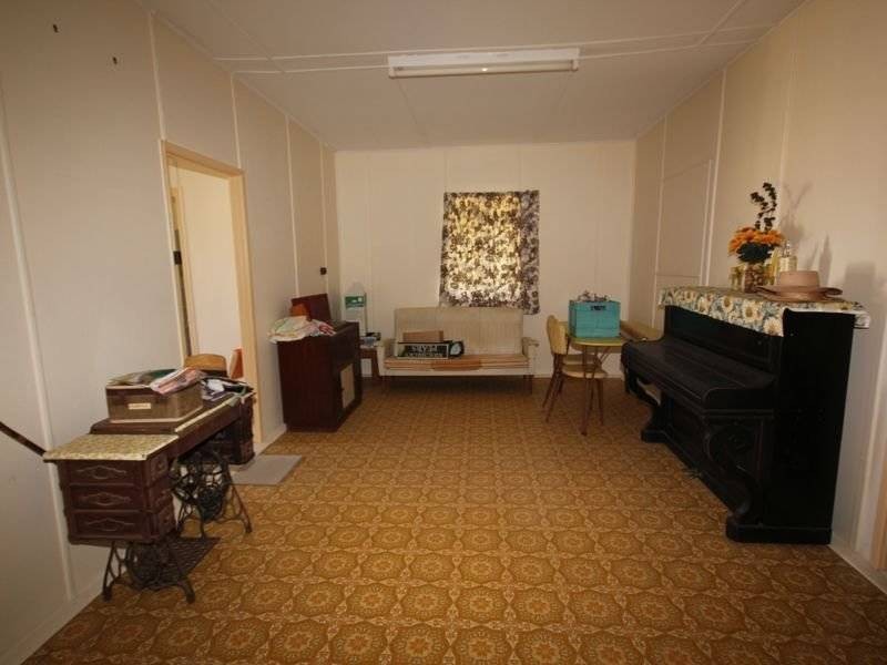 24,26,28 Meadow Street, Keppel Sands QLD 4702