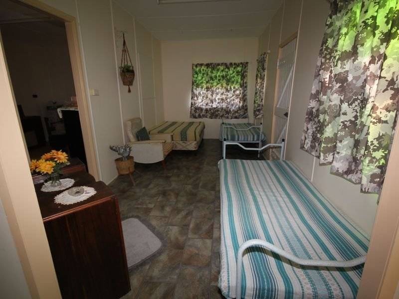 24,26,28 Meadow Street, Keppel Sands QLD 4702