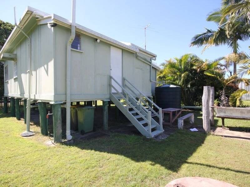 24,26,28 Meadow Street, Keppel Sands QLD 4702