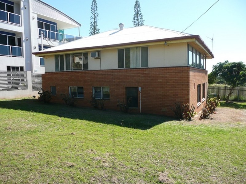 13 Meikleville Street, Meikleville Hill QLD 4703