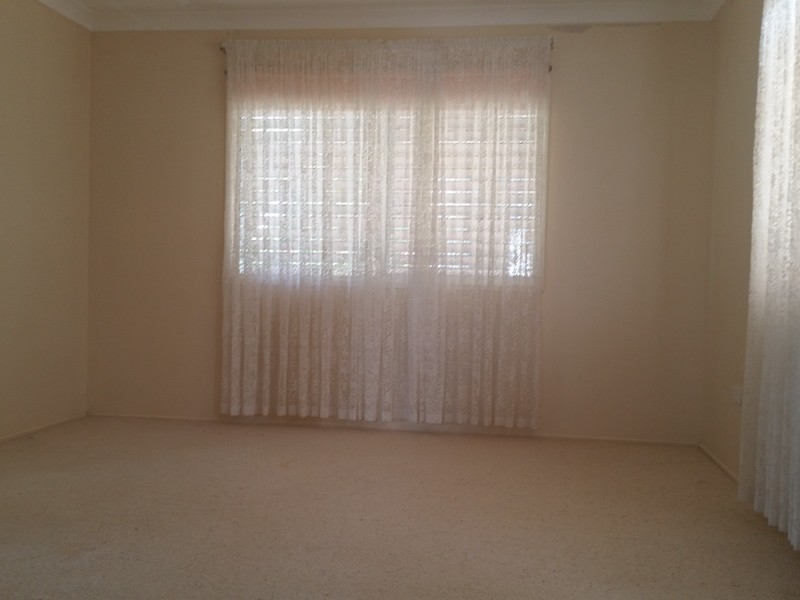 58 Esplanade, Cooee Bay QLD 4703