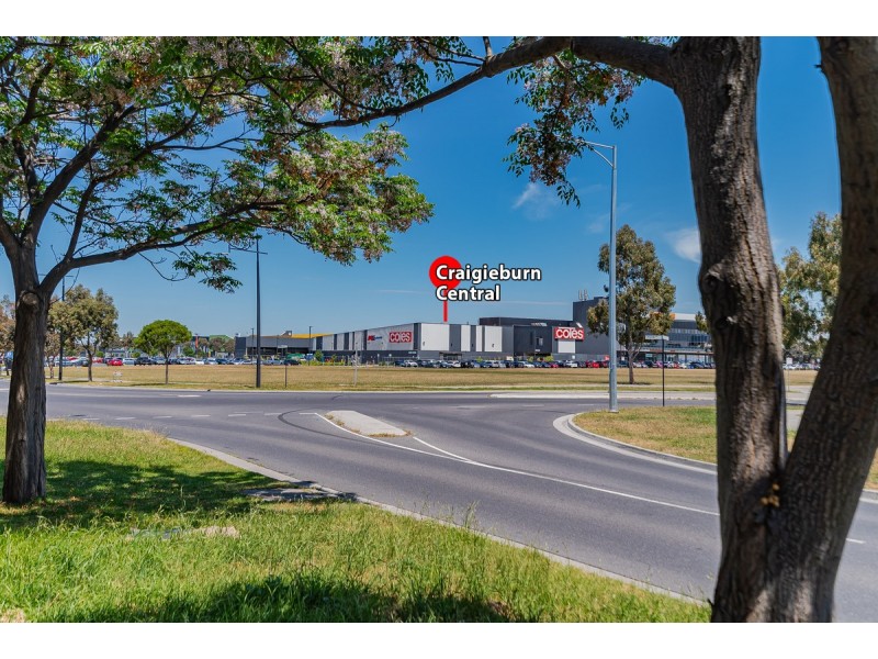 63 Clarendon Avenue, Craigieburn VIC 3064